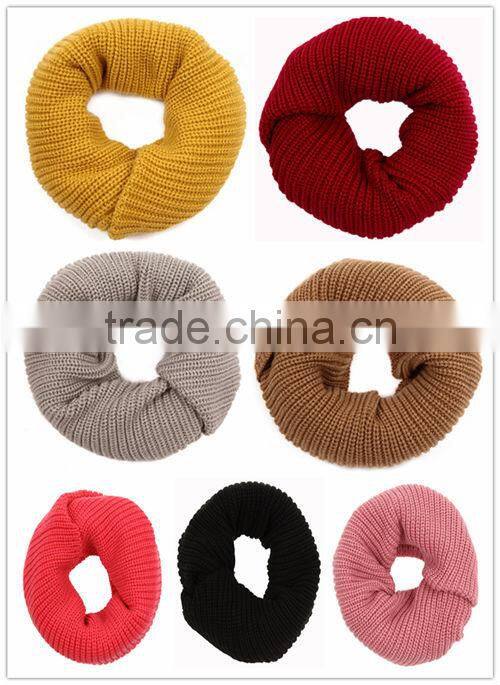Latest fashion knitted pattern winter snood scarf