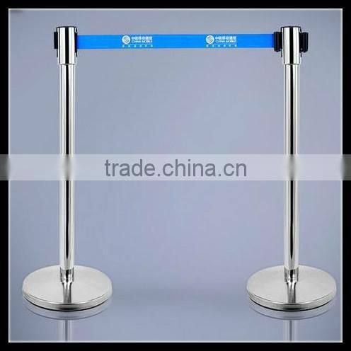 retractable queue pole barrier crowd control stanchion