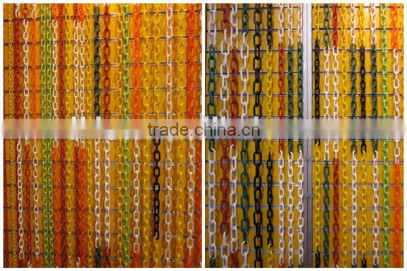 traffic safety plastic chains