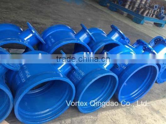 Flange spigot pipe with puddle flange