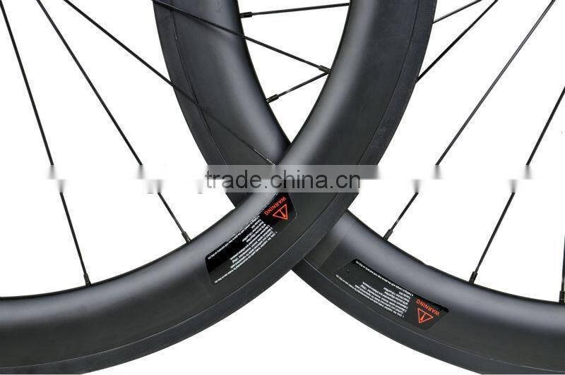 New Arrival Carbon Bicycle Clincher RimCarbon Aero Road Bike 60C Clincher Wheelset 60mm Clincher 60mm Stiffness Road Racing