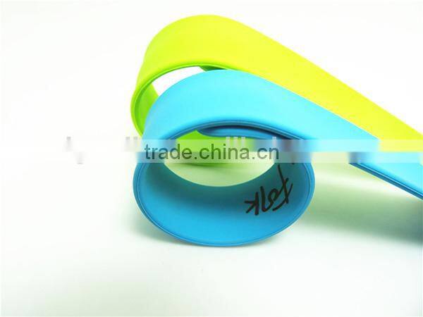 Hot selleing silicone slap & snap bracelet