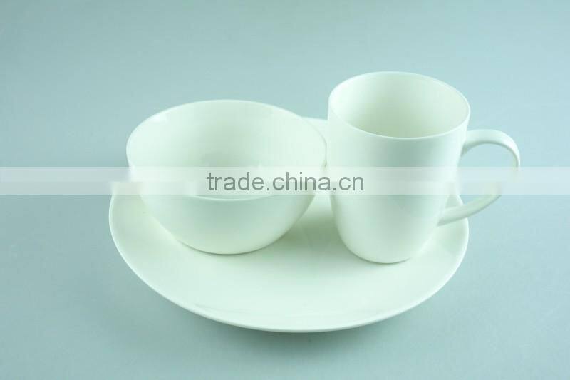 Ceramic white porcelain dinnerware sets 12 pcs / 16 pcs set of dinner plate
