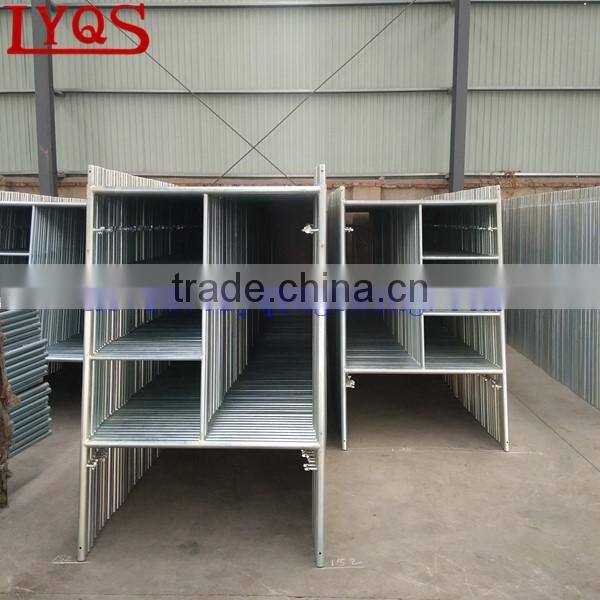 Steel walk through frame scaffolding platform