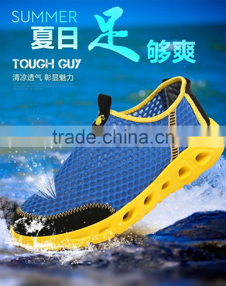 Slip-On mesh fabric for sports shoes handiness ventilation outdoor and beach water walking