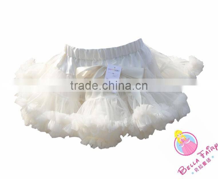 Fashion newborn baby wear party super soft fulffy girls pettiskirt