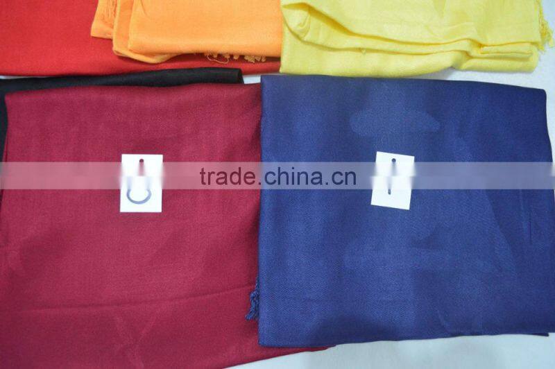 2015 Fashion lady classic hot popular plain soft bamboo fiber viscose shawl scarf