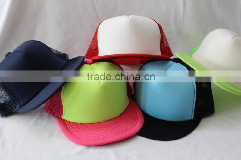 Various color 100% polyester sample free flat cap/ snapback trucker cap