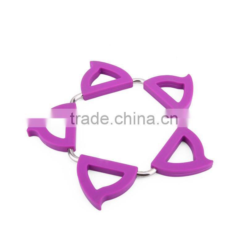 Insulation and heat resistant pentagon transformable silicone stainless steel pot holders