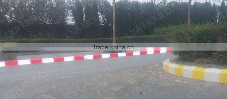 High Quality Granite Solar Kerb LED Warning Light Stone For Roadside LED Plastic PE Pavement Stone Sizes