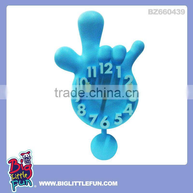 Swing wall clock children