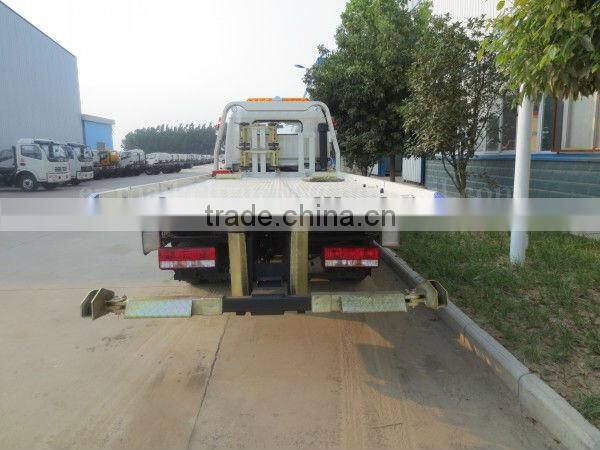 4*2 DongFeng DuoLiKa Towing Wrecker 4 Ton