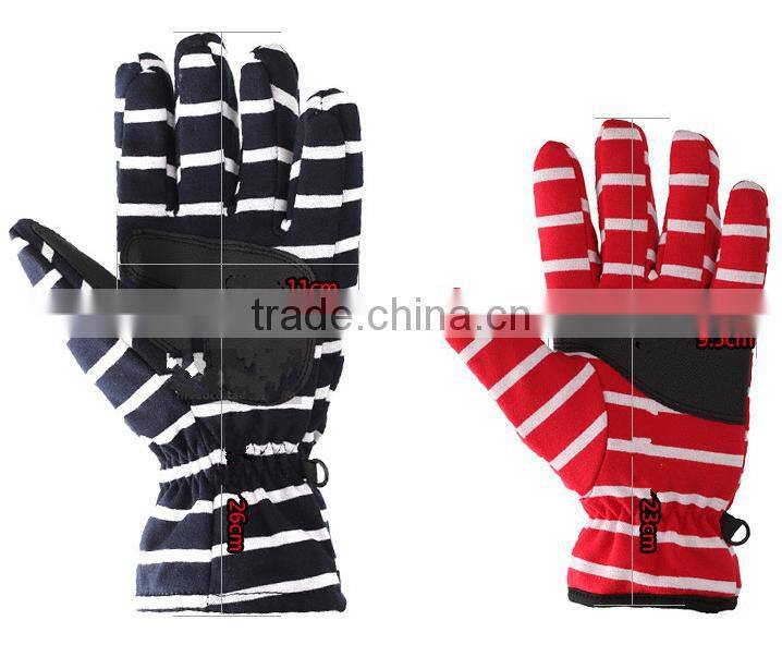 Outdoor waterproof gloves