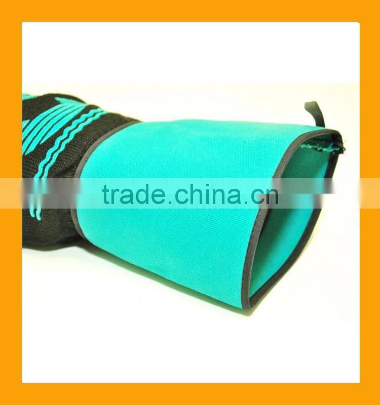 2017 New Design Canvas Cuff Heat Resistant Gloves Custom Silicone Print BBQ Grill Gloves