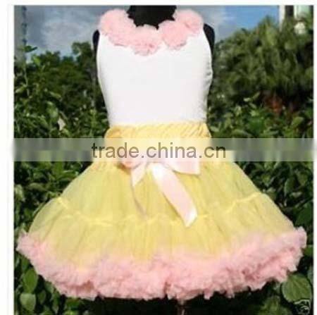 Factory wholesale baby girls chevron printed with chiffon ruffle skirt chevron baby skirt,hot pink pettiskirt