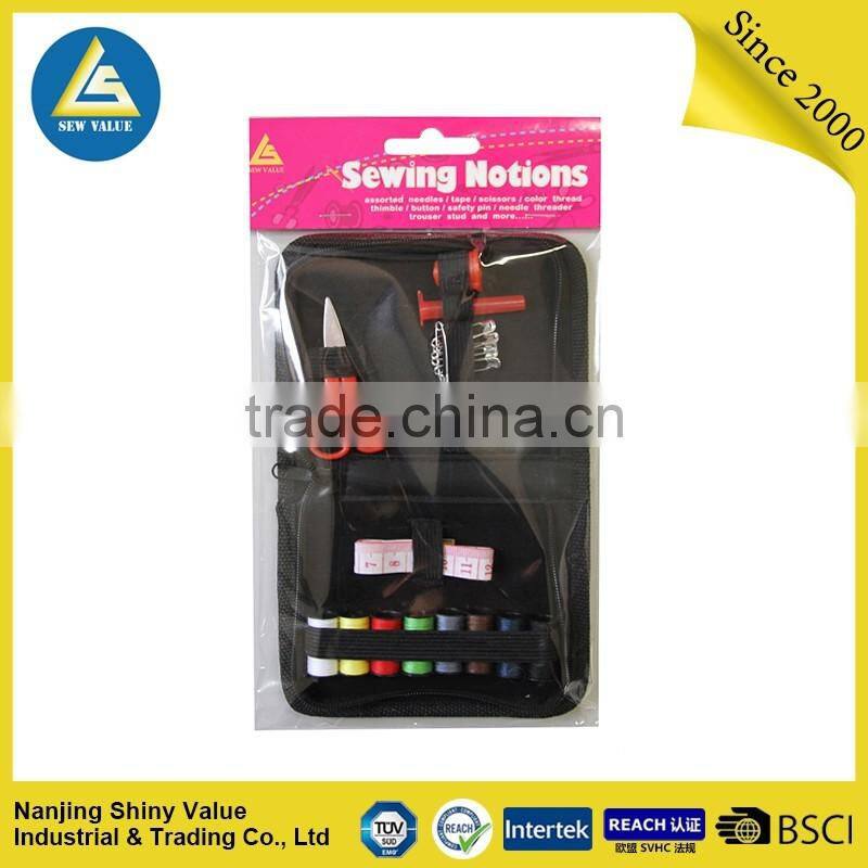 Promotional gift type cute design hot selling professional sewing kit
