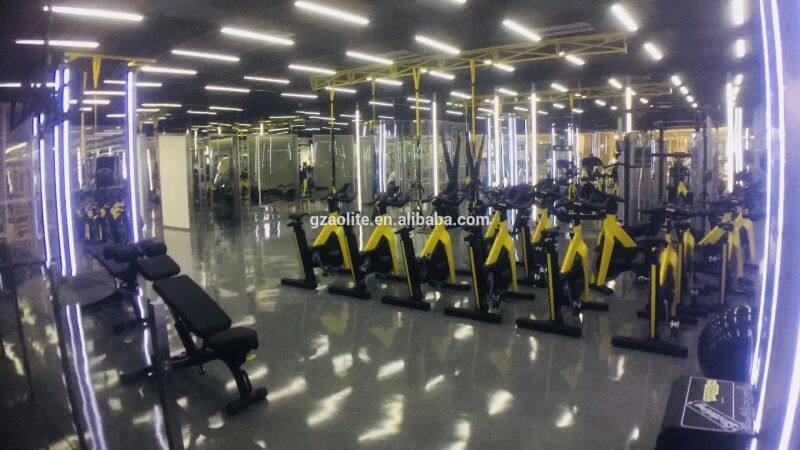 Gym Hammer Strength Rowing Machine