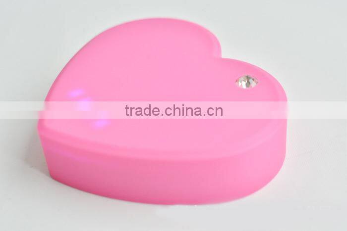 Customized heart power bank 6000mAh power battery charger no logo