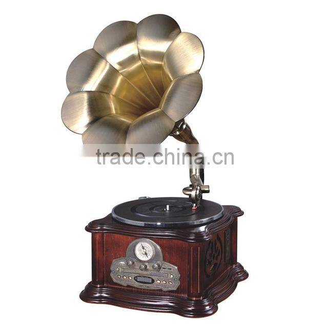 The phonograph Vinyl machine The old European archaize great horn speaker LP record player