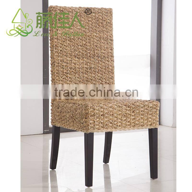 China High Quality Designer Seagrass High Back Water Hyacinth Chair