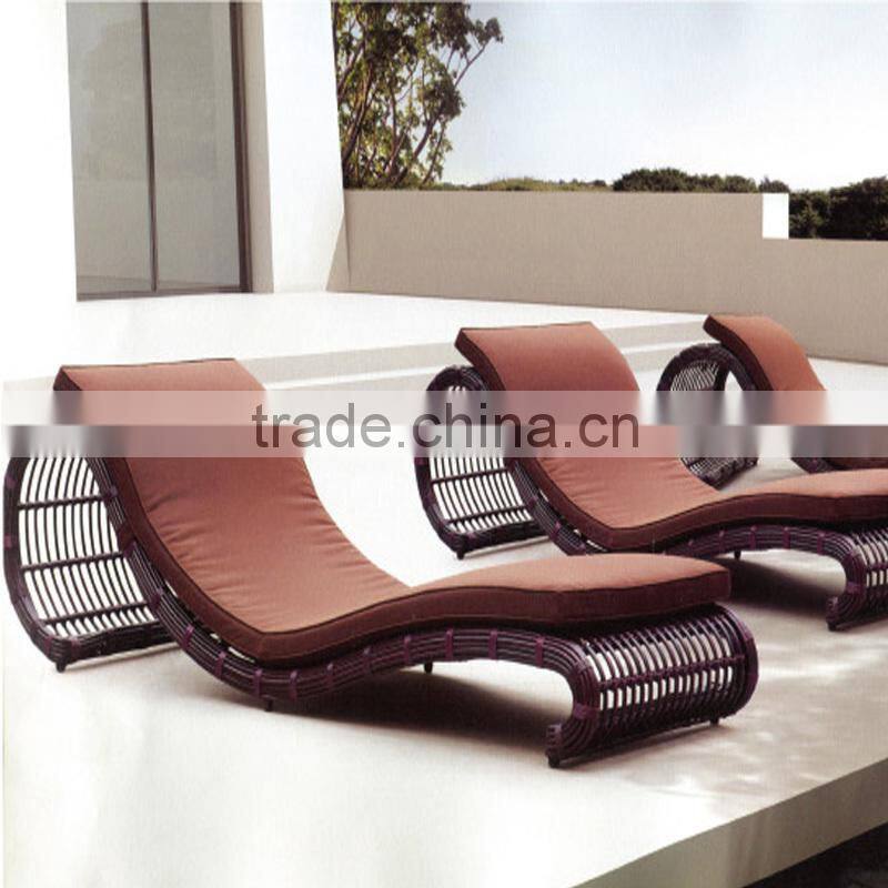 PE Rattan Wicker Outdoor Patio Pool Chaise Lounge Chair