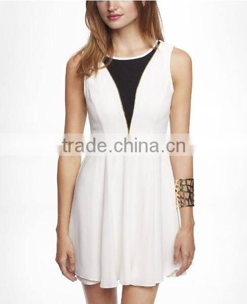 White chiffon dress V neck dress lining circular dress