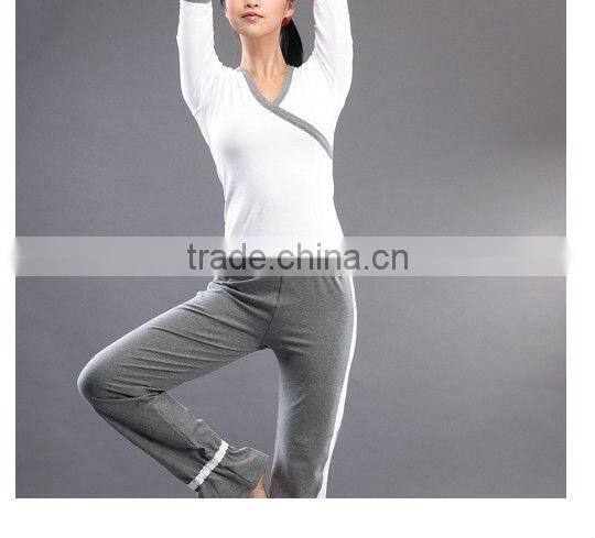 Long sleeve contrast V collar gym wear