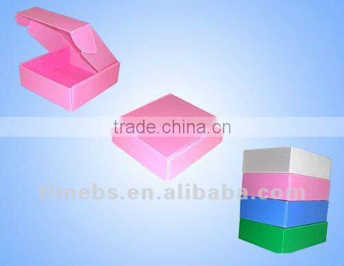 Corrugated plastic gift box