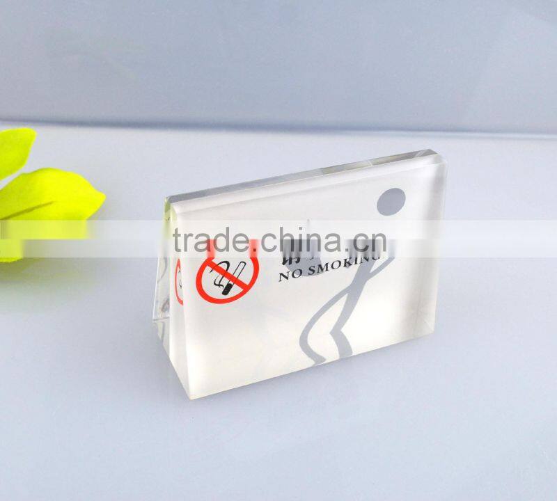New clear acrylic priented countertop echelon notice braod sign display