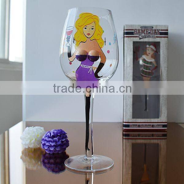 Crystal Christmas wine glass with stem from Bengbu Cattelan Glassware Factory