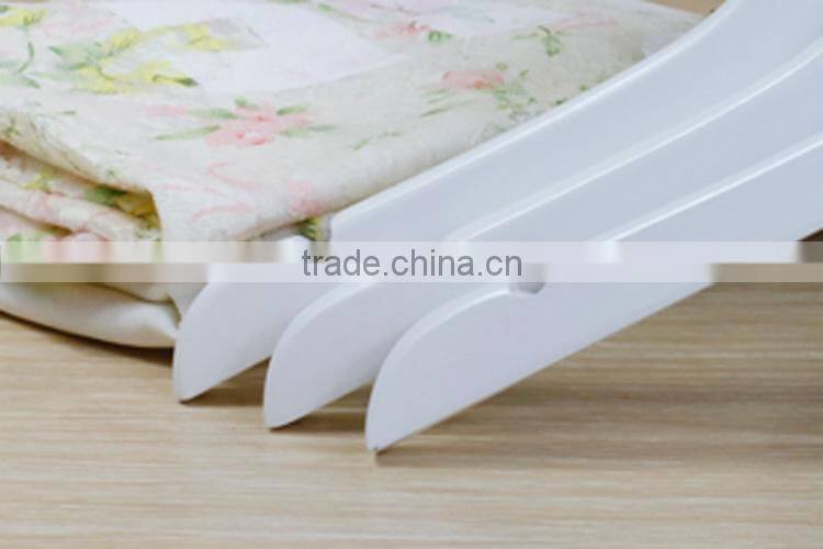 Factory price grade A maple white wooden cheap hangers