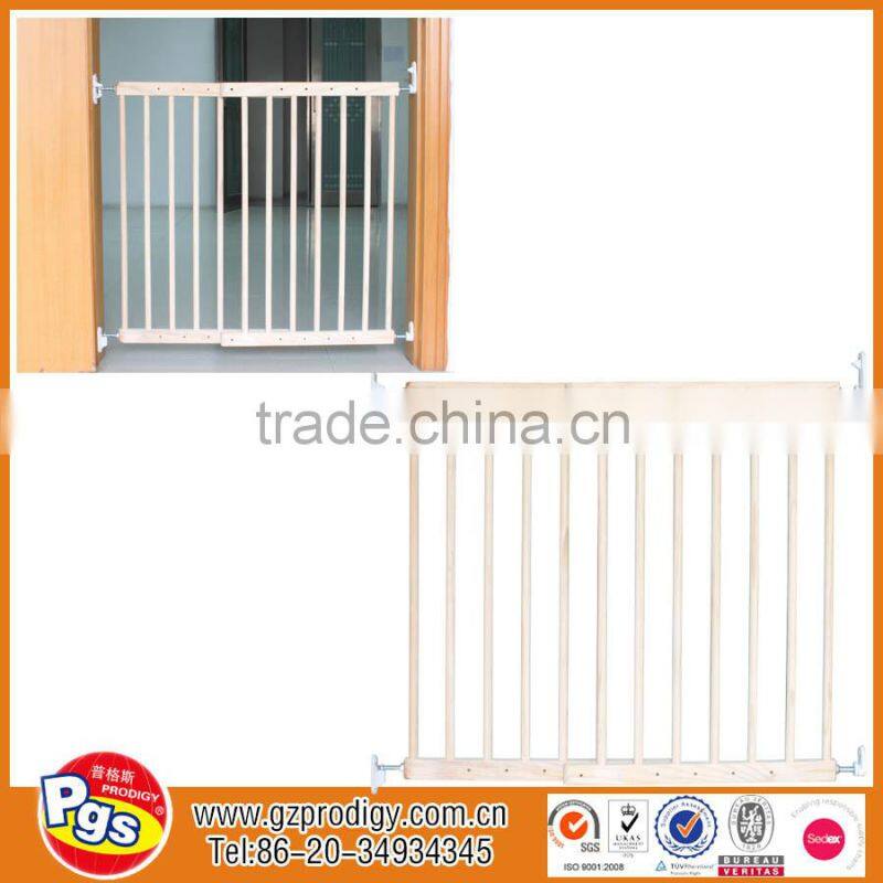 baby safety gate in wood / child safety wood gate / baby safety door gate