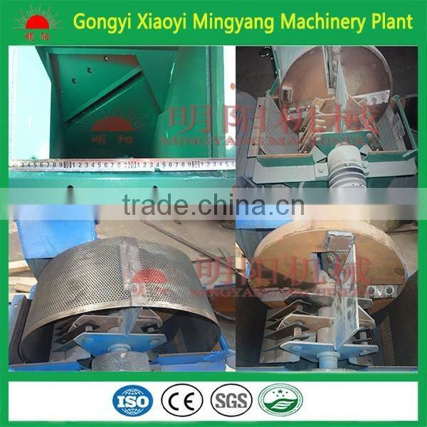CE approved Lowest price small wood chipper sawdust making machine/log crusher