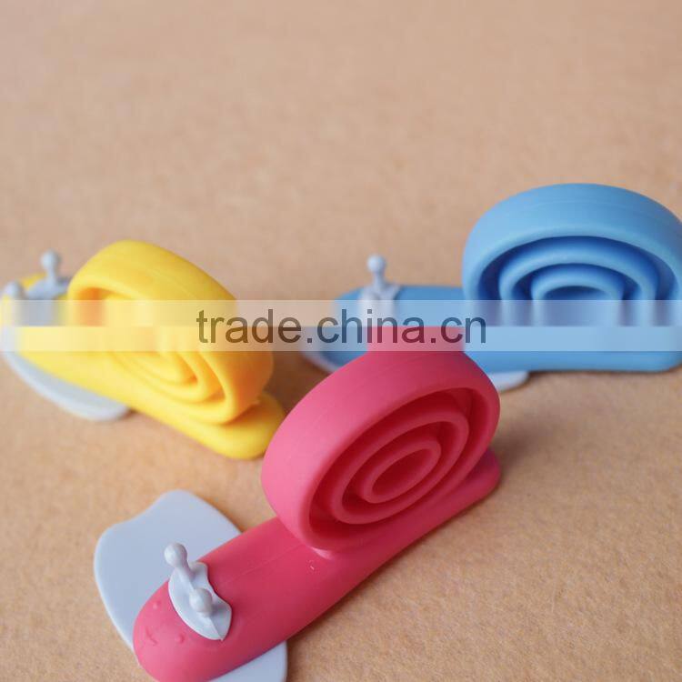 J297 baby furniture safety decorative sliding door stop