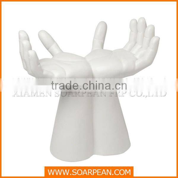 White resin hand figurine victory posture for home decoration