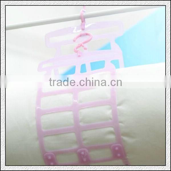 Customized high quality hot sell your own design plastic hanger for pillow manufacturer in shenzhen
