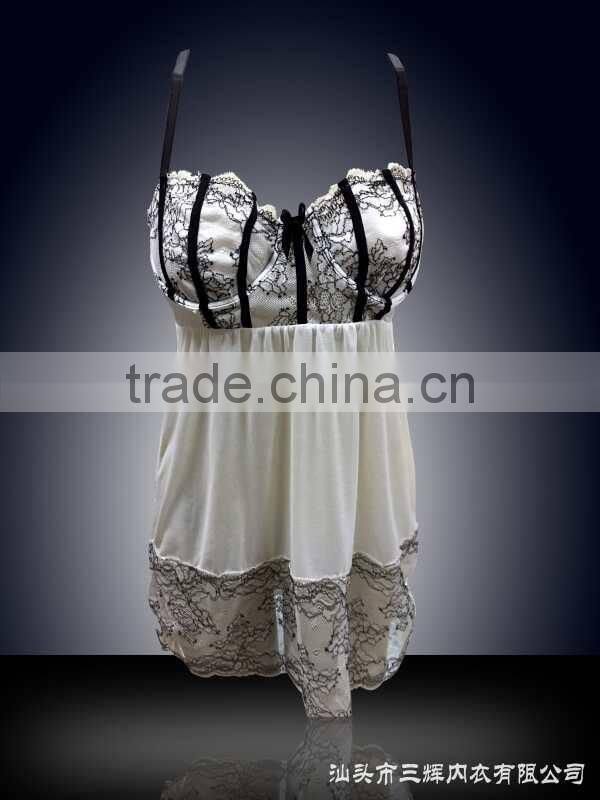 2016 Newest designs sexy baby doll with fantasitic decorative flower and lace