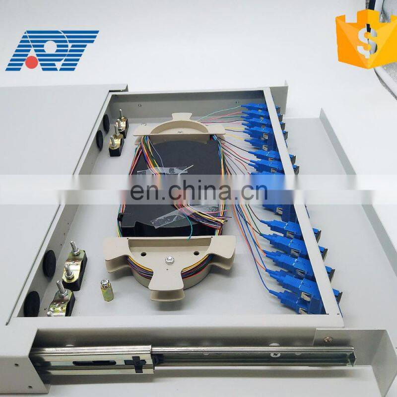 12/24/24/96/144 cores fiber optic ODF terminal box /ftth box with sc/upc pigtail and adapters.