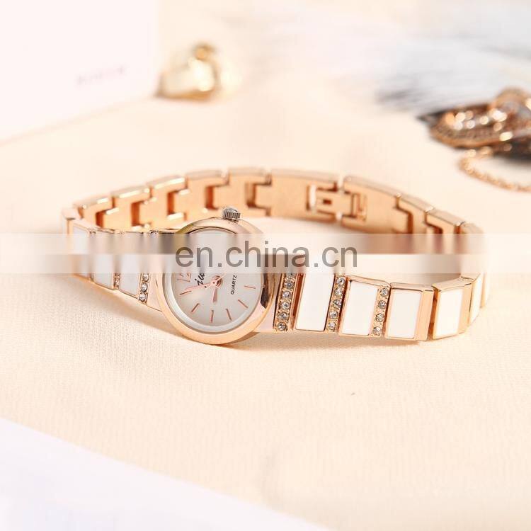 JW 6210 Stylish Quartz Analog Fashionable Women Stainless Steel Fancy Women's Watch