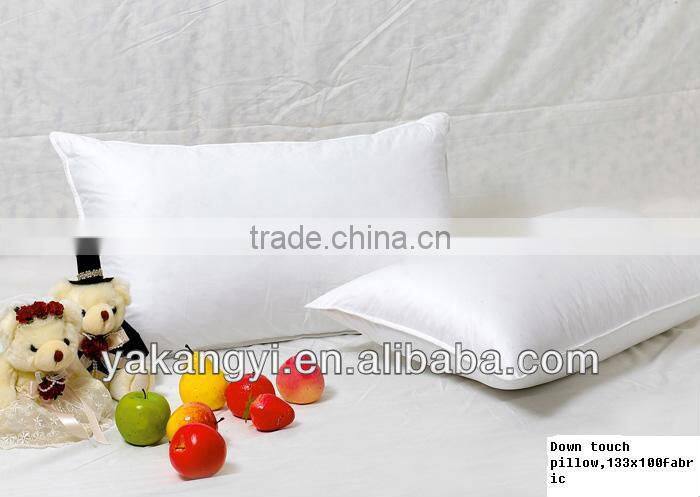 Pure White Filling Polyester Luxury Pillow
