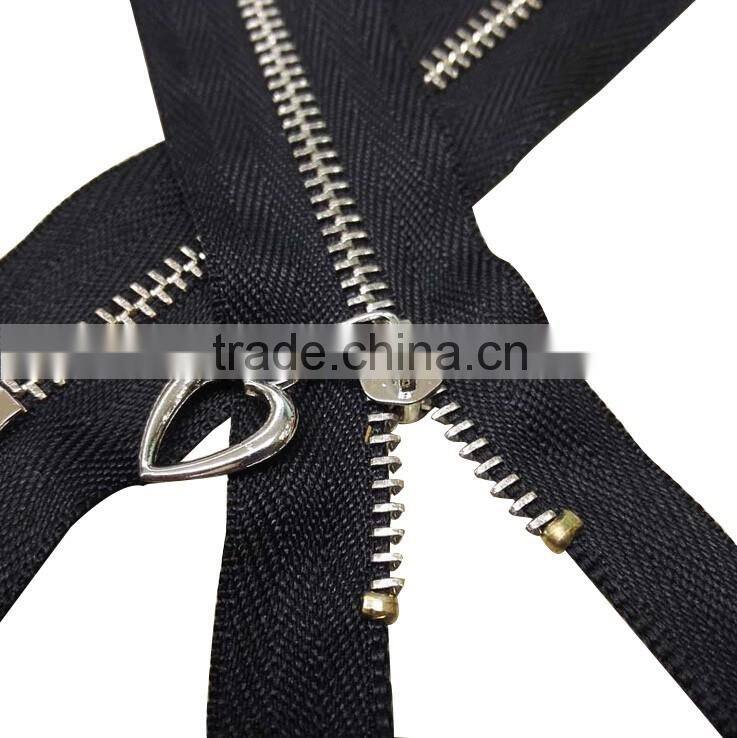 No. 3 # heart design pull black metal zipper,15cm Y teeth gold metal zipper for clothing