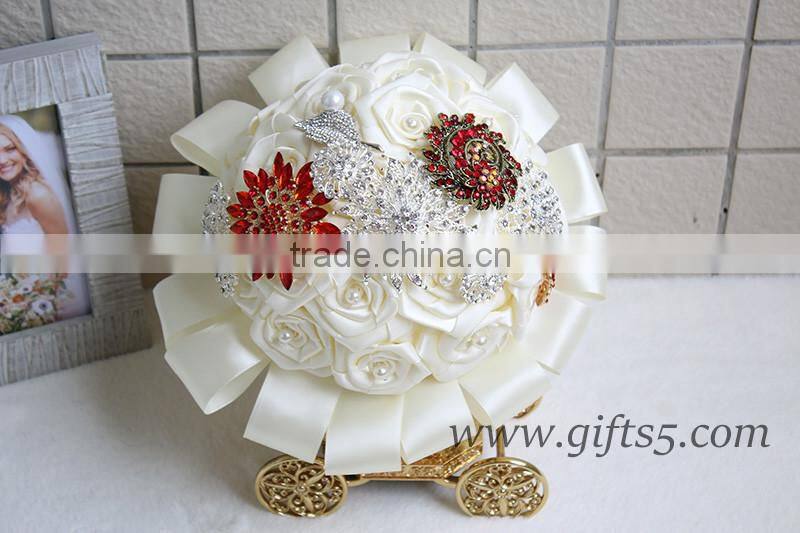 High quality luxurious White satin rose spring bouquet
