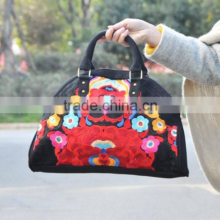 Famous Designer Handbag Canvas Women Red Shell Tote Bag with embroidery