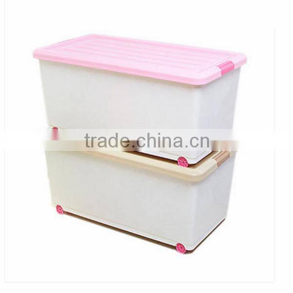 Plastic clothes storage box with wheels