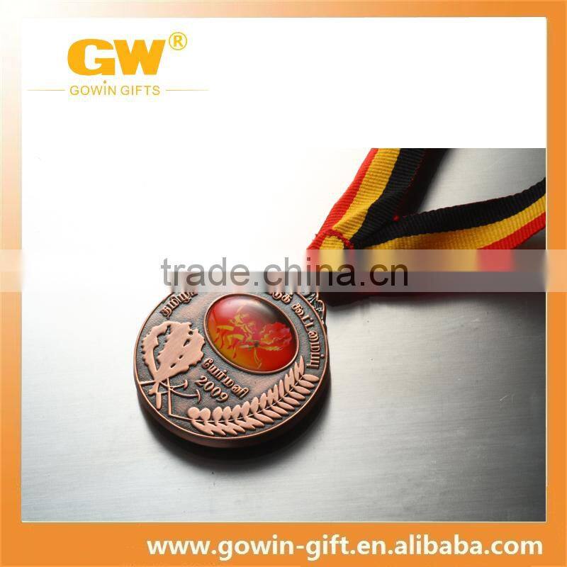 Custom gold metal souvenir hiking award medallion