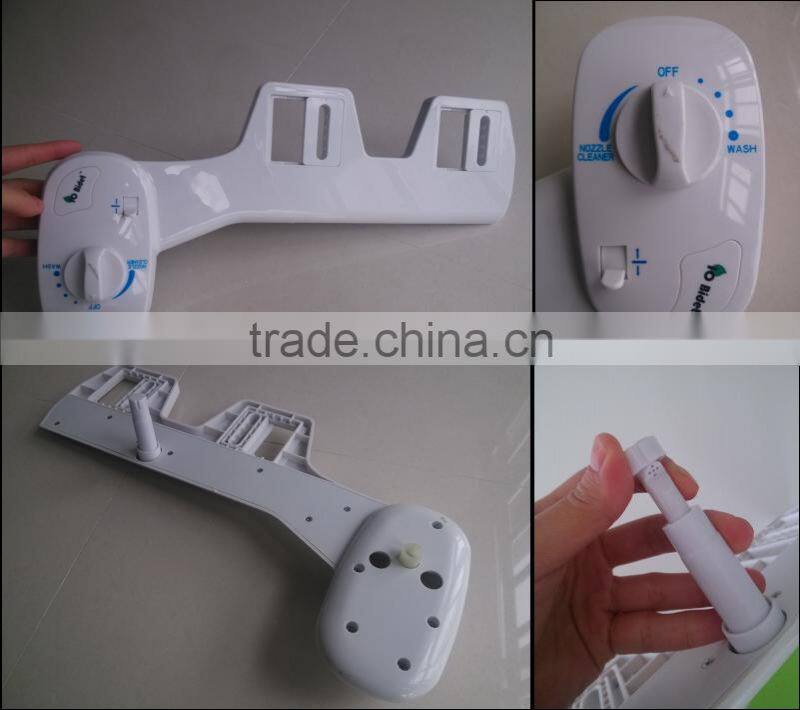 Easy install non electronic plastic cleaning portable toilet seat bidet