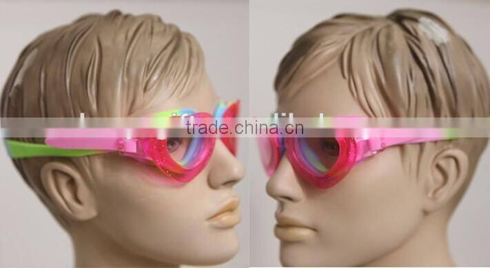 2016 Fashionable Heart Design Lens Swimming Goggles With Anti Fog
