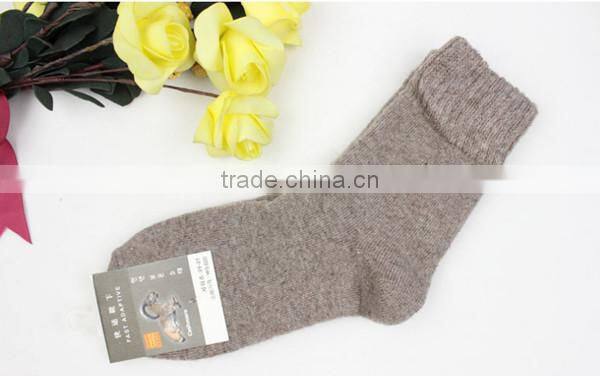 40 pcs/lot hot sale solid cotton and polyester mixed China made solid comfortable men thick socks