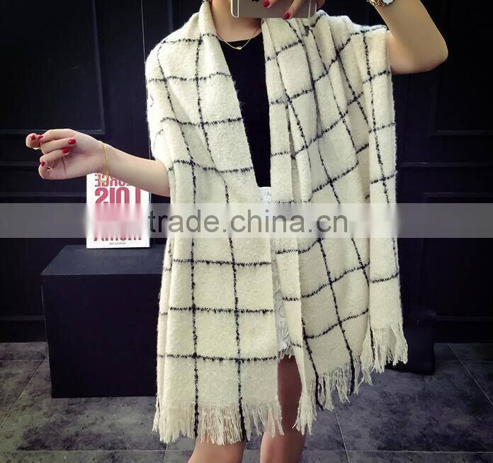 New Style Winter Ladies Fashion Tassel Woven Wool Plaid Shawl
