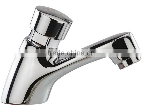 Brass delay time water tap